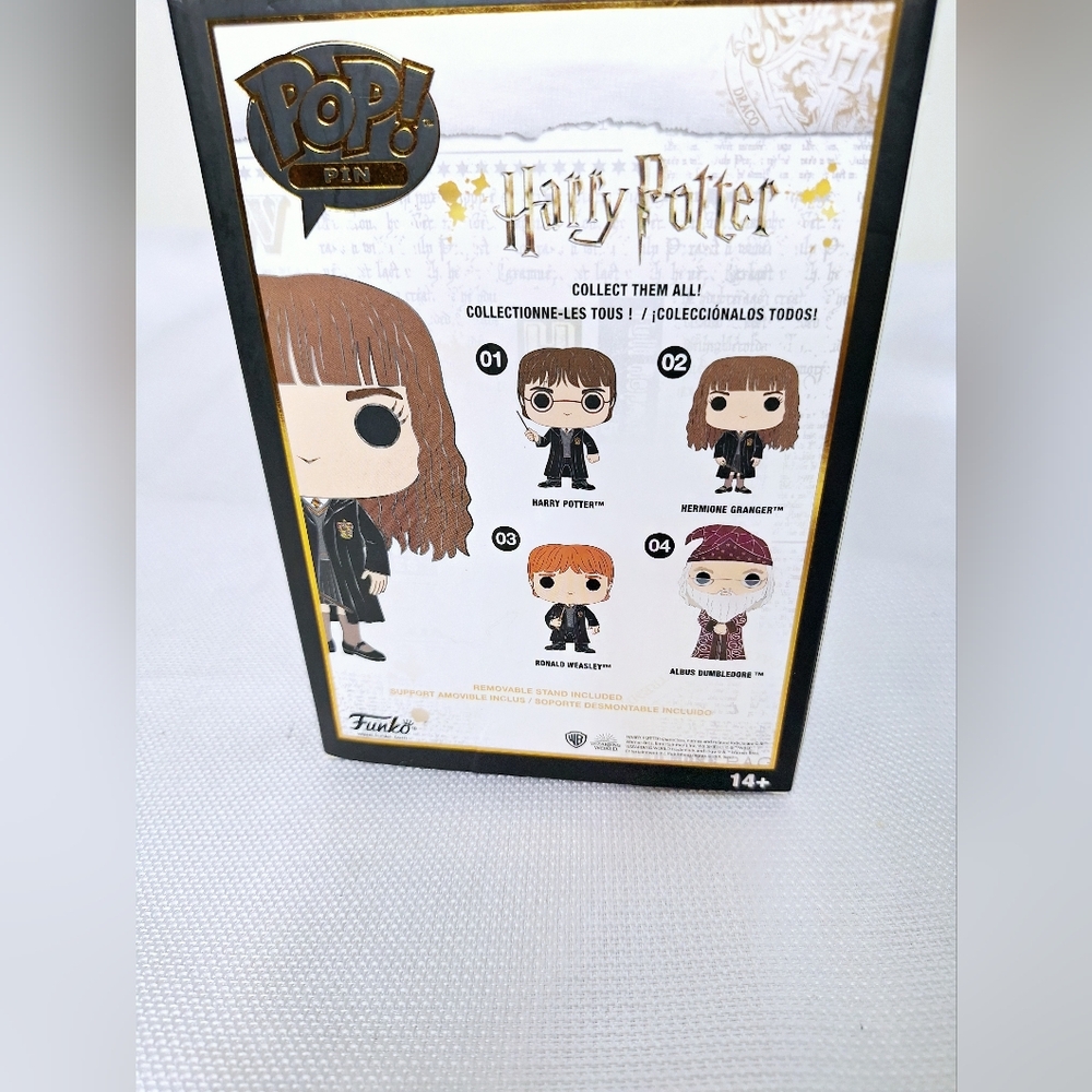 Harry Potter brand "The Ultimate Potter Fan" Harry Potter Bundle. - Picture 10 of 16